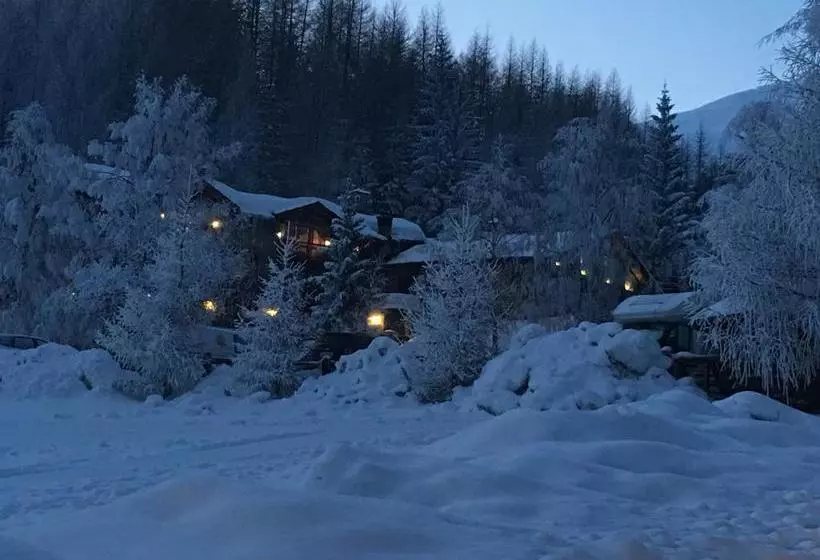 Hotelli Notre Maison