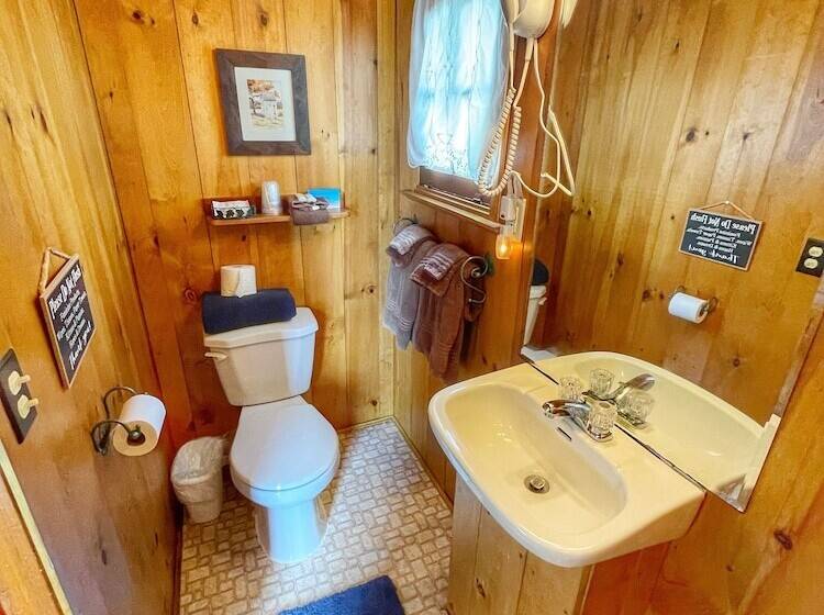 فندق Open Hearth Inn