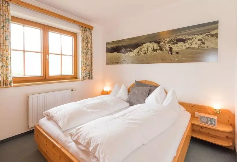 Hotelli Apartpension Kristall