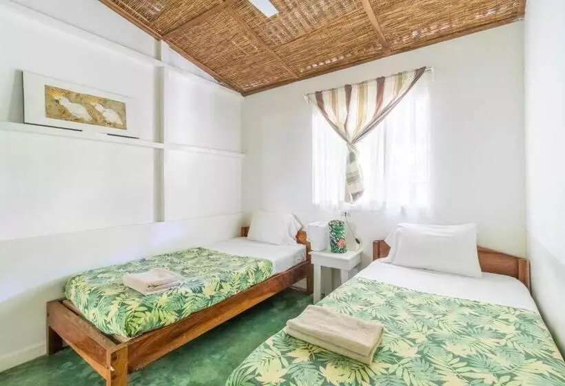 Bajo El Arbol B&b