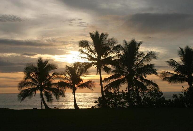 Banana Beach Bungalows