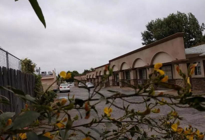 Bartlett Motel