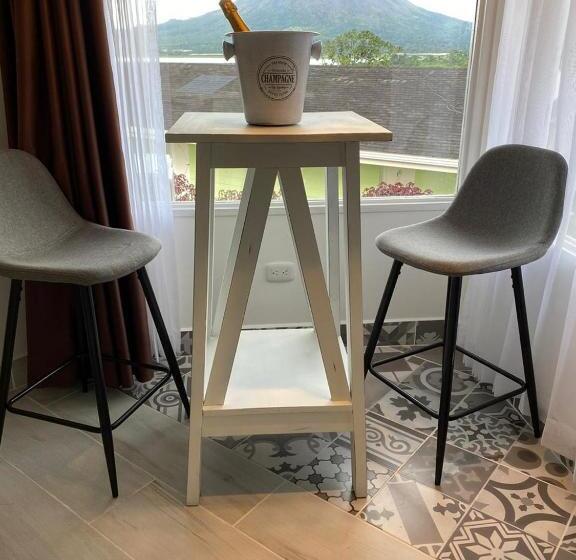 هتل Arenal Vista Lodge