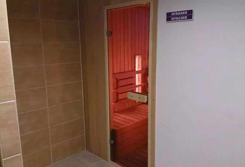 هتل Aurora