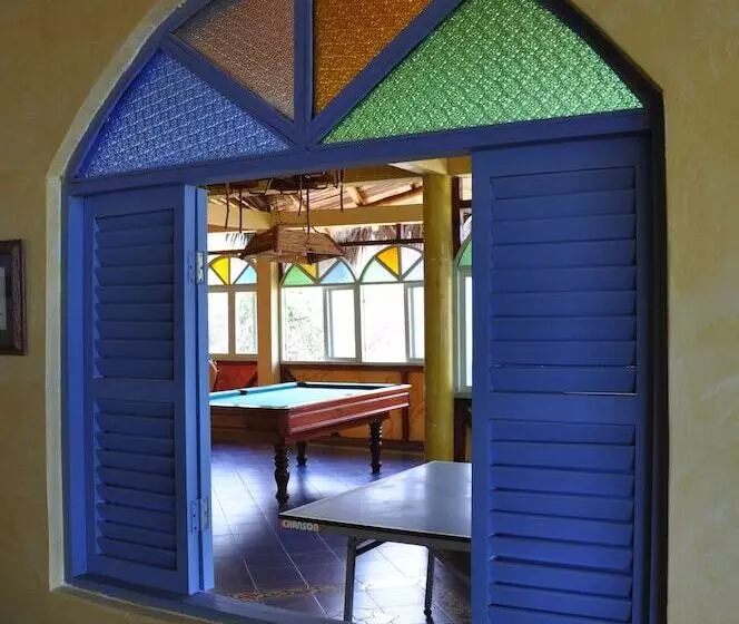 Hotelli Azuluna Ecolodge