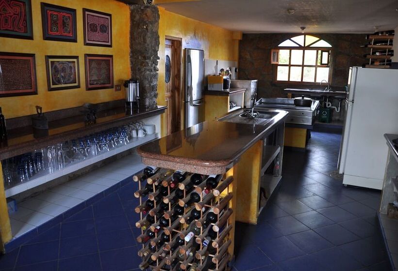 酒店 Azuluna Ecolodge