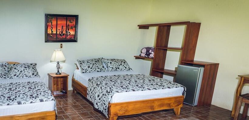 Отель Brisas Arenal