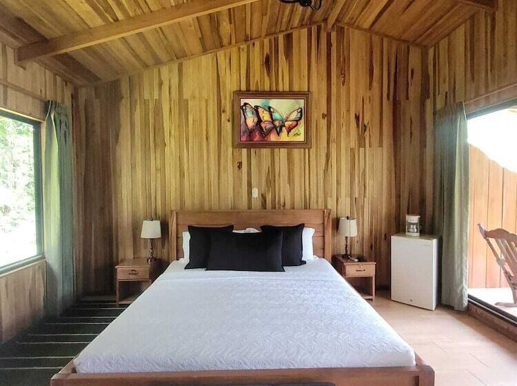 Отель Brisas Arenal