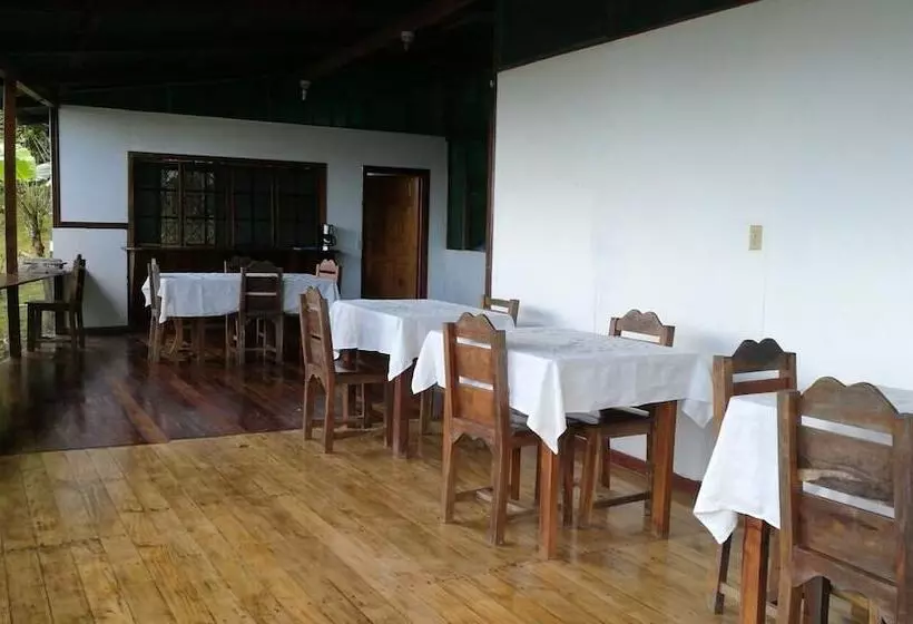 ホテル Cabinas Murillo