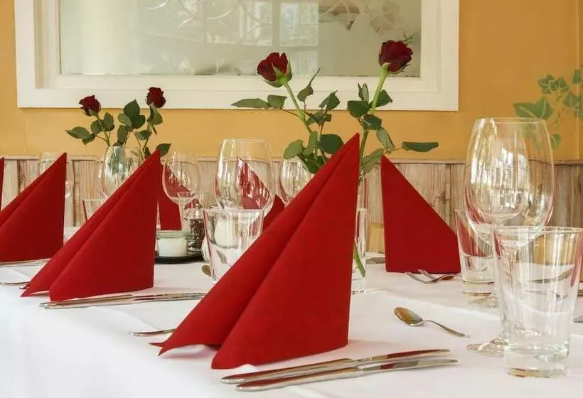 ホテル Ducky’s Restaurant | Events |