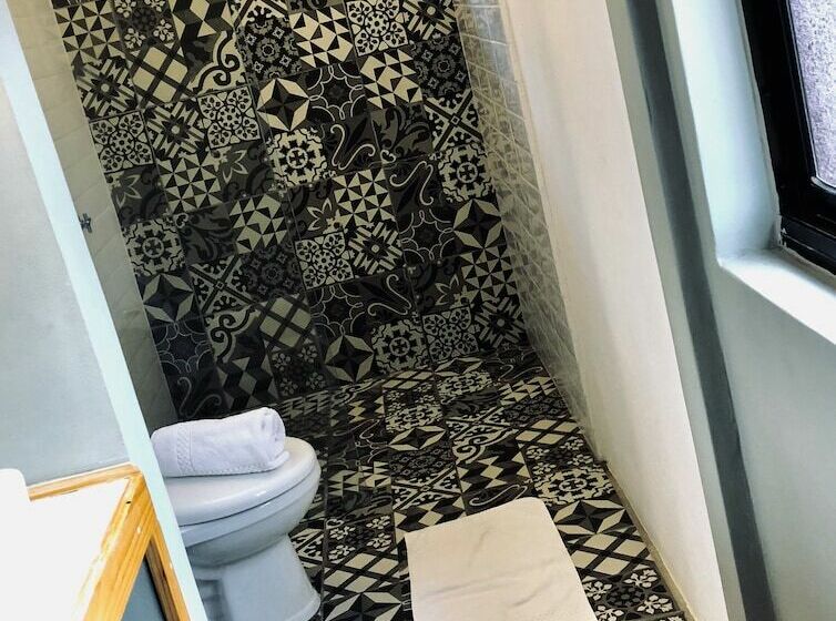 فندق El Reinas By Sugar S Monkey