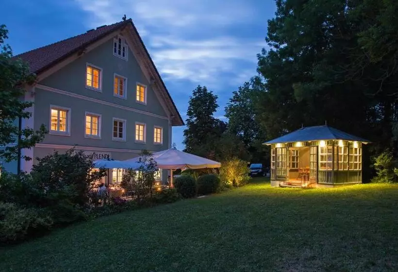 Hotelli Landhaus Plendl