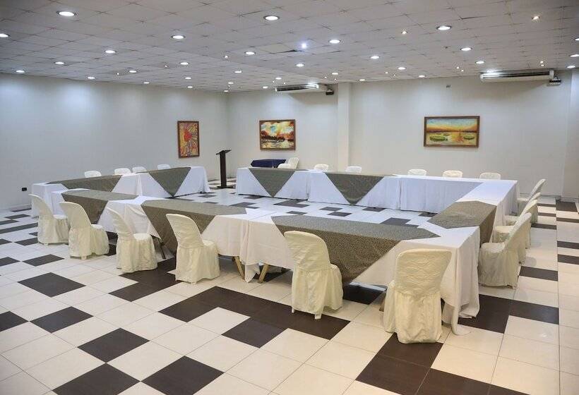 هتل Samiria Jungle