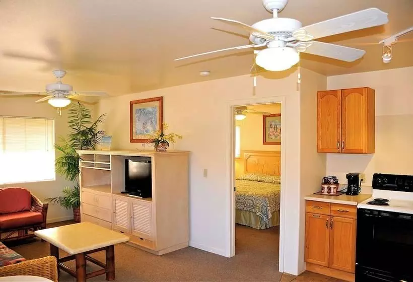 ホテル The West Inn Kauai