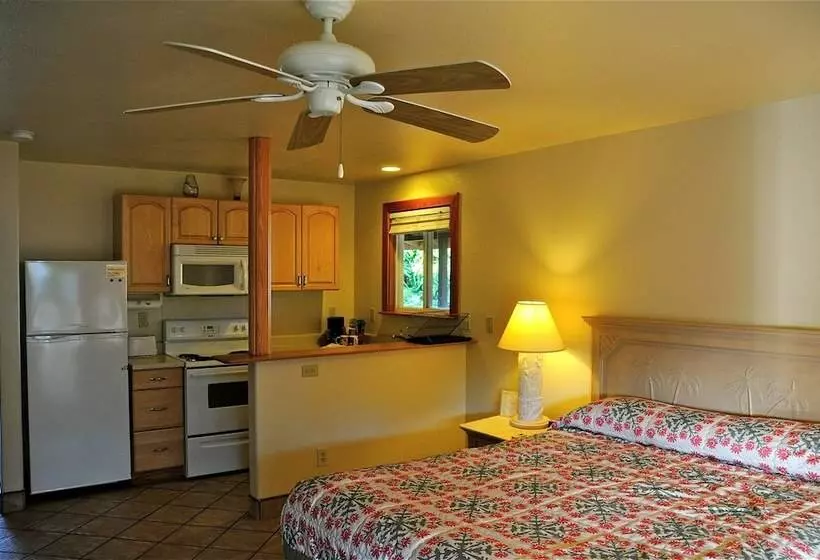 ホテル The West Inn Kauai