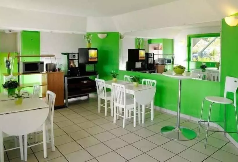 Hotelli Lemon Hôtel Avignon Rochefort