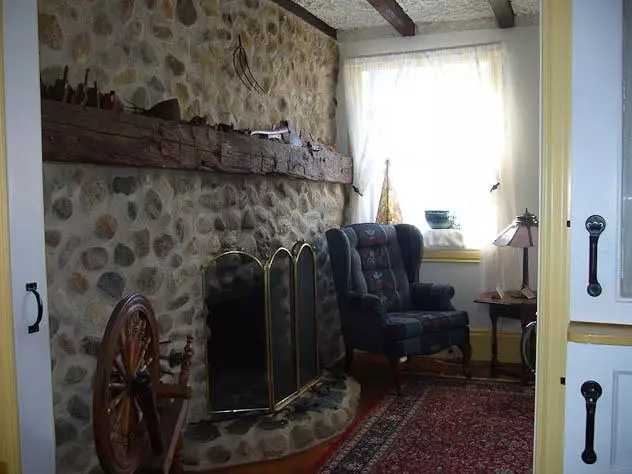 Hotelli 1842 Bed & Breakfast