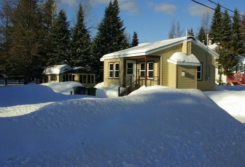 בית מלון כפרי Emme Chalets