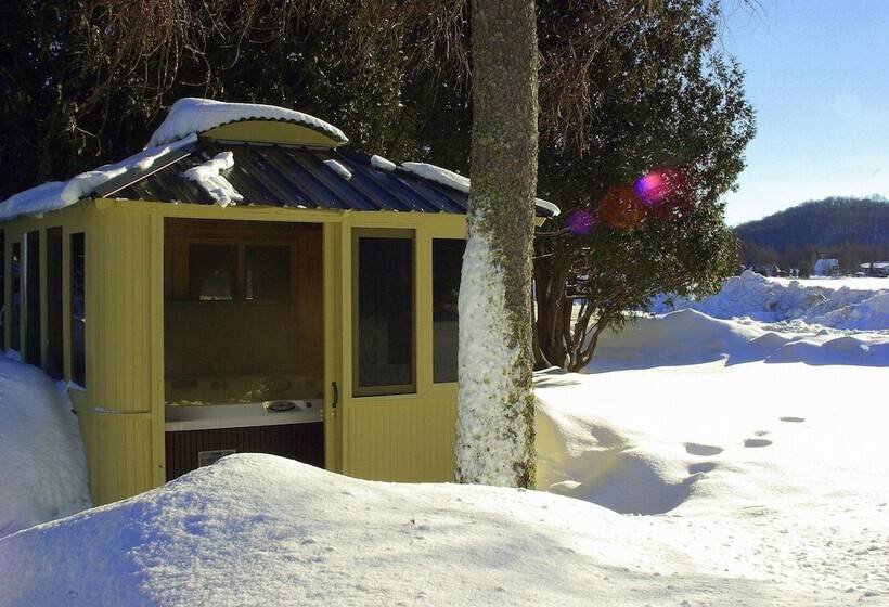 בית מלון כפרי Emme Chalets