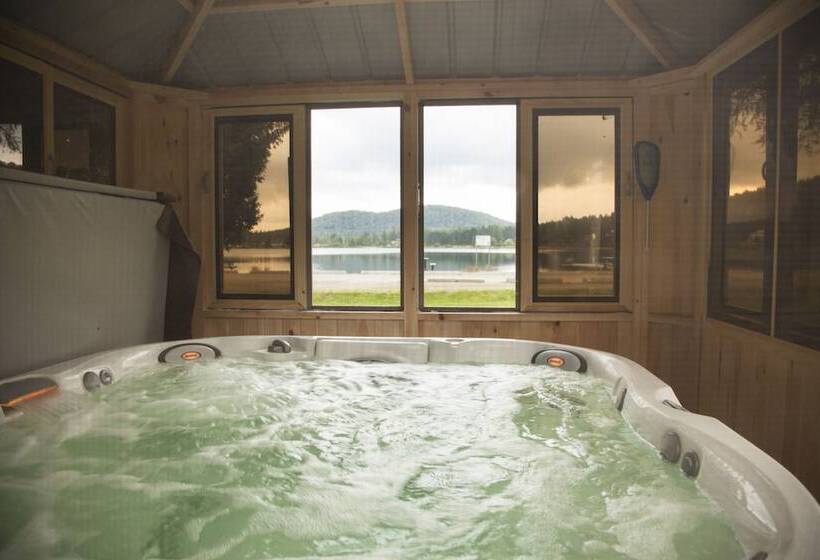 בית מלון כפרי Emme Chalets