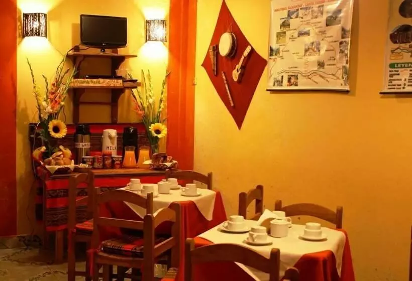 هتل Golden House Inn