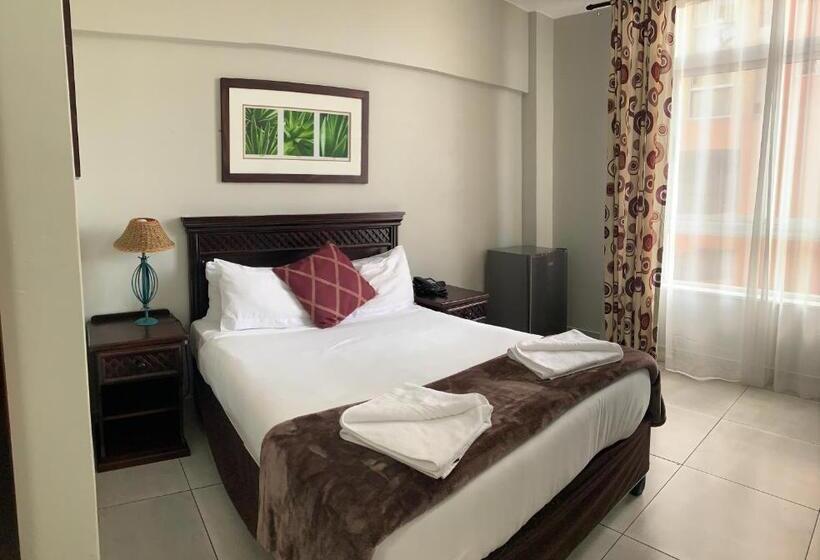 هتل Gooderson Tropicana