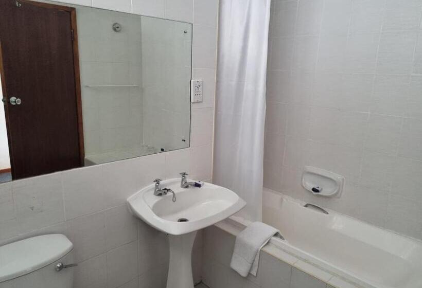 هتل Gooderson Tropicana