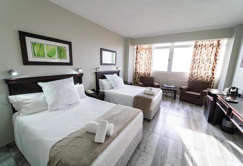 هتل Gooderson Tropicana