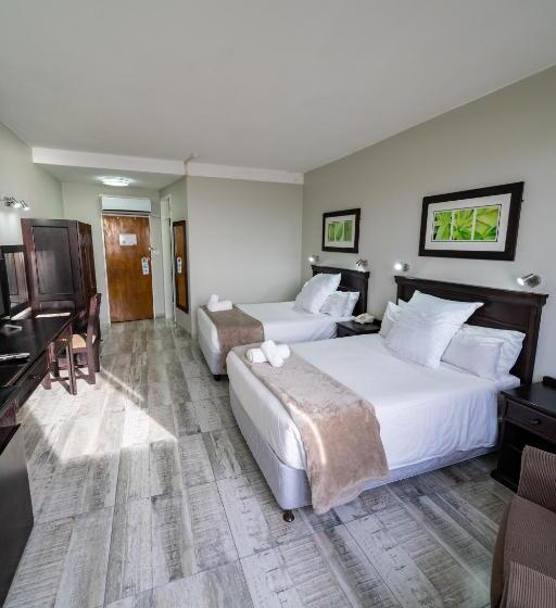 هتل Gooderson Tropicana