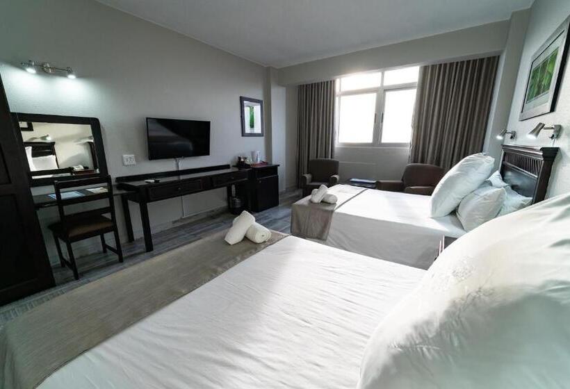 هتل Gooderson Tropicana