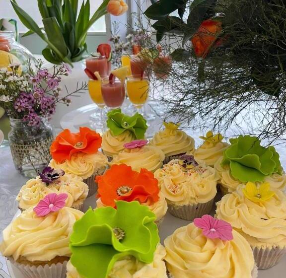 هتل Gooderson Tropicana