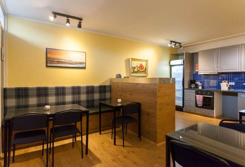 هتل Guesthouse Garun, Skolavellir