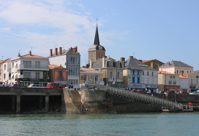 هتل La Vigie Vacances