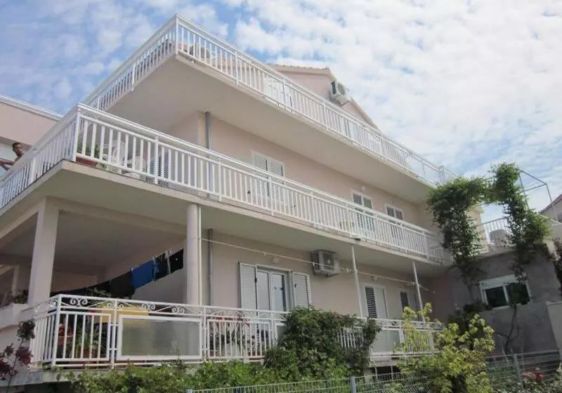 هتل Room In Hvar Town With Sea View, Terrace, Air Conditioning, Wi Fi