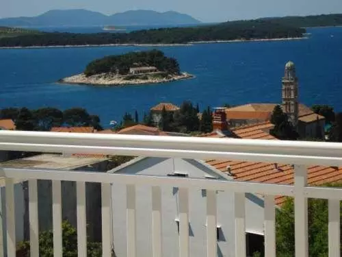 هتل Room In Hvar Town With Sea View, Terrace, Air Conditioning, Wi Fi