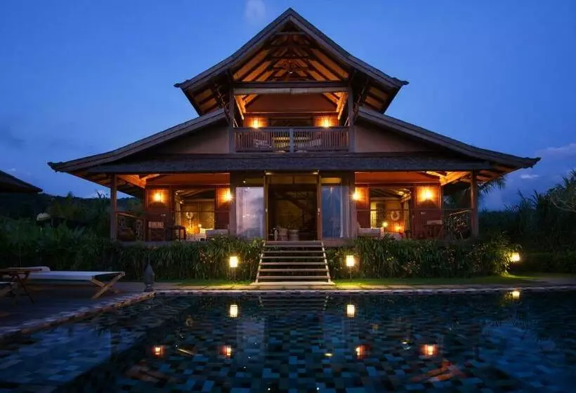 ホテル Sanak Retreat Bali