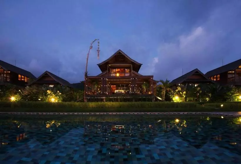 ホテル Sanak Retreat Bali