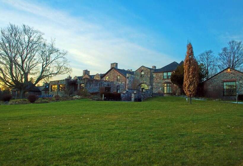 Hotel Ste. Anne's Spa