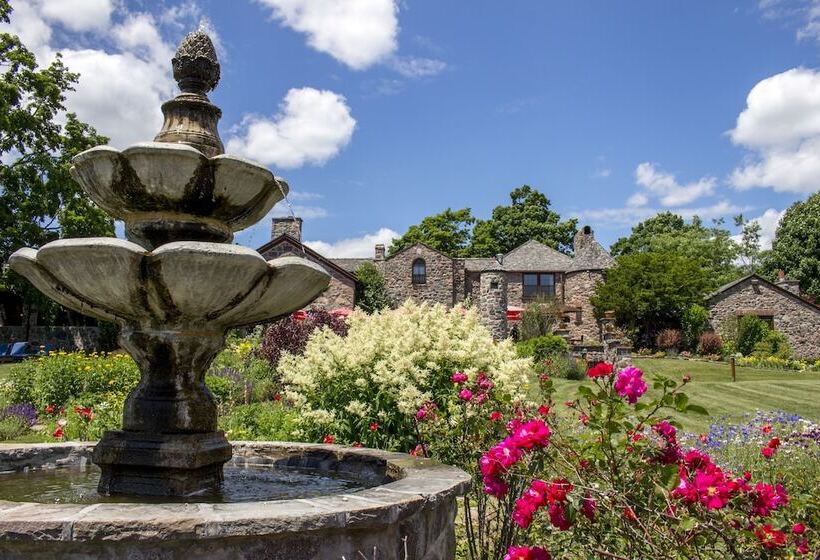 Hotel Ste. Anne's Spa