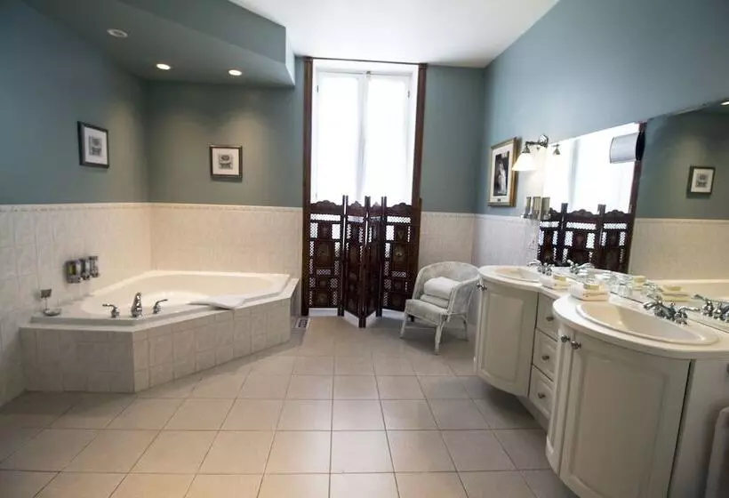 Hotelli Ste. Anne's Spa