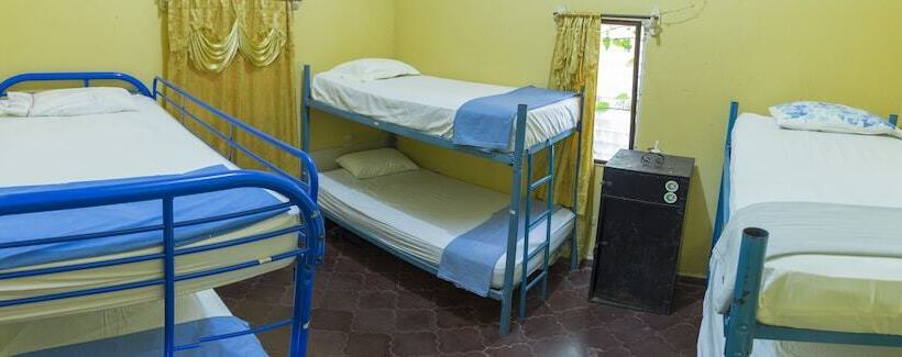 هتل 04 Hostel   Central Park