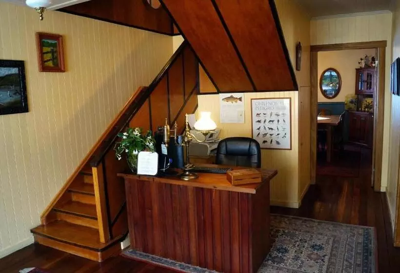 هتل Tradicion Austral Bed & Breakfast