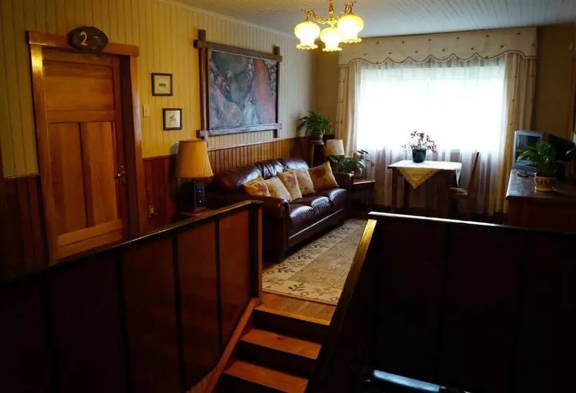 هتل Tradicion Austral Bed & Breakfast