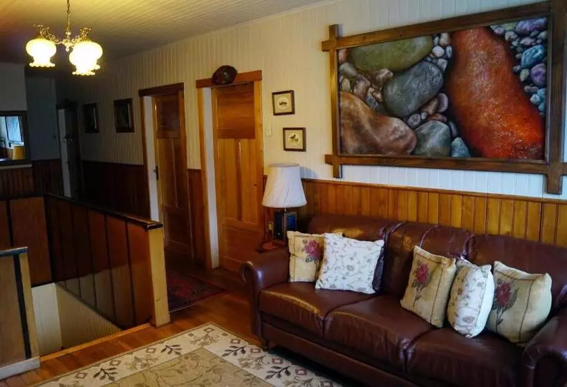 هتل Tradicion Austral Bed & Breakfast