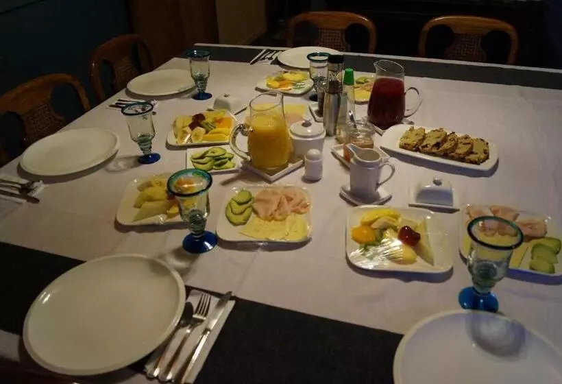 هتل Tradicion Austral Bed & Breakfast