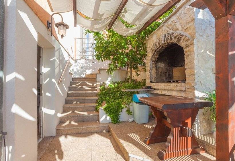 فندق Villa Julian