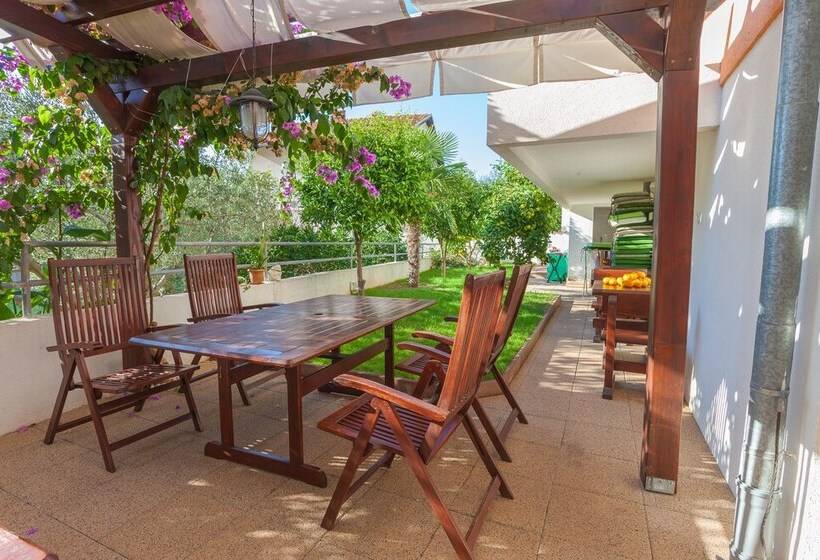 فندق Villa Julian