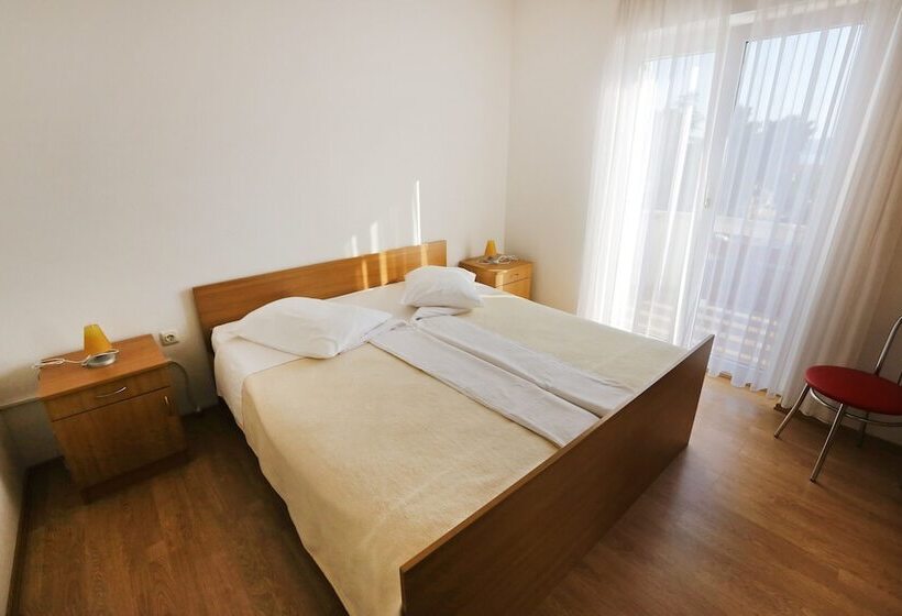 فندق Villa Julian