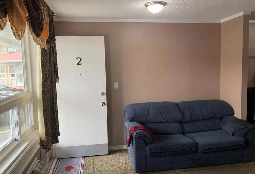 Lucien Motel