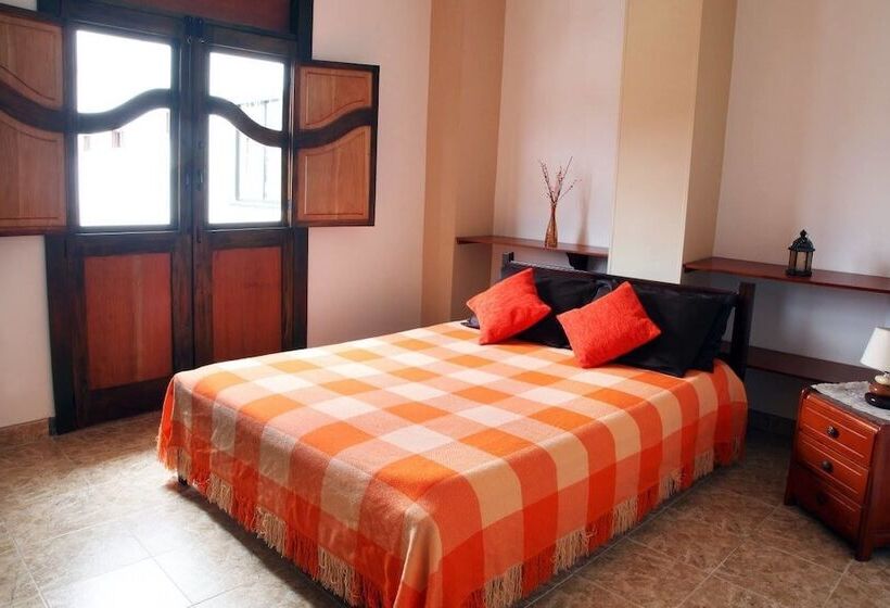 هتل Balcones Del Ayer